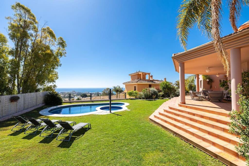 Villa In Benalmadena Pueblo Екстер'єр фото